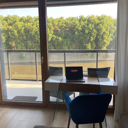 Apartament Studio Z Widokiem Na Odre Bulwary Ksiazece Breslavia Esterno foto