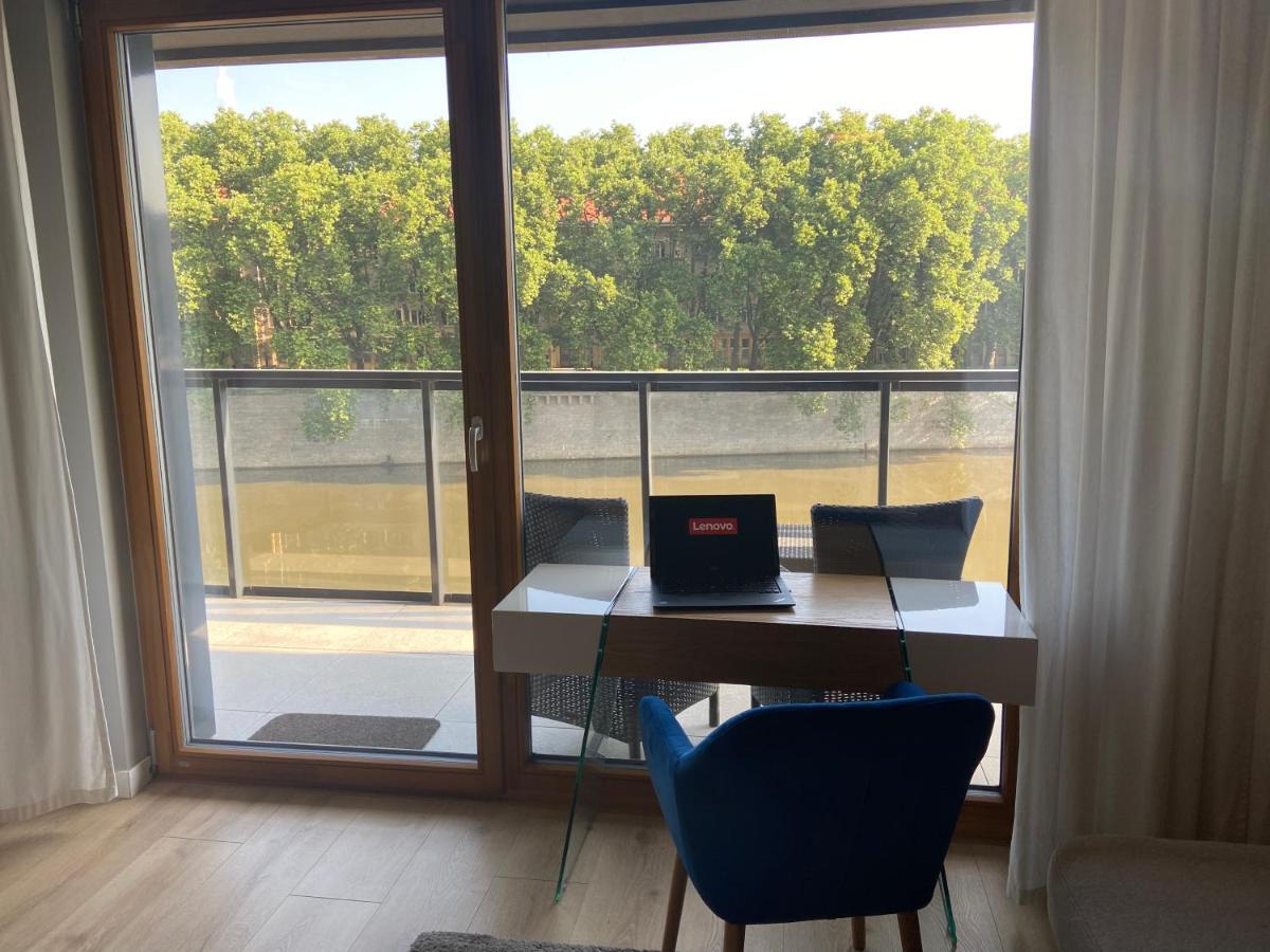 Apartament Studio Z Widokiem Na Odre Bulwary Ksiazece Breslavia Esterno foto