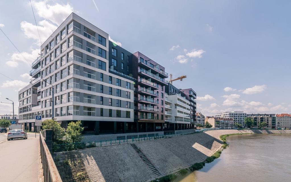 Appartamento Apartament Studio Z Widokiem Na Odre Bulwary Ksiazece Breslavia Esterno foto